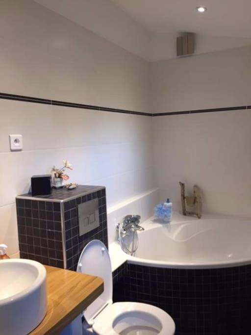 Chez Mb Apartment Bastelicaccia Luaran gambar